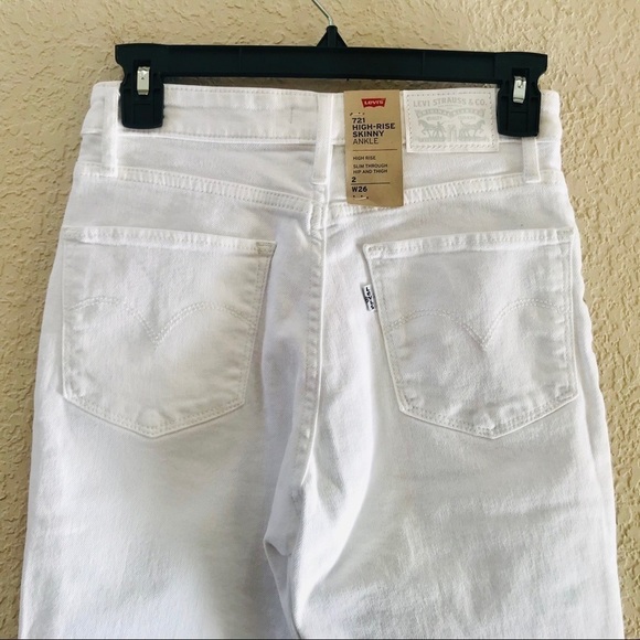 Levi’s Jeans 721 High Rise Skinny Distressed Fray Casual Festival White 26 NWT - Picture 7 of 10
